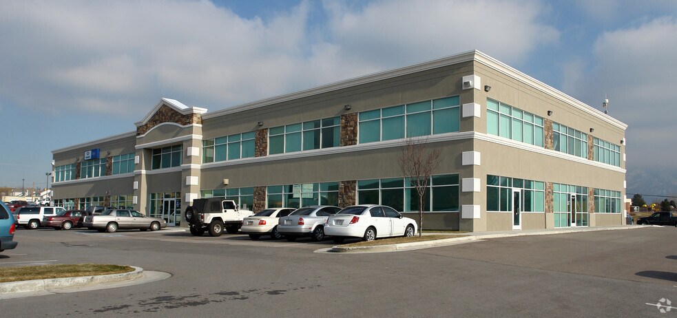 1916 N 700 W, Layton, UT à louer - Photo de l’immeuble – Image 2 sur 9
