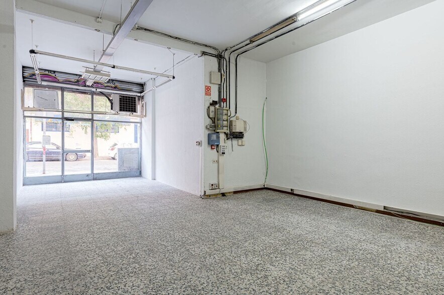 Immeuble residentiel dans Madrid, Madrid à vendre - Photo de l’immeuble – Image 1 sur 2