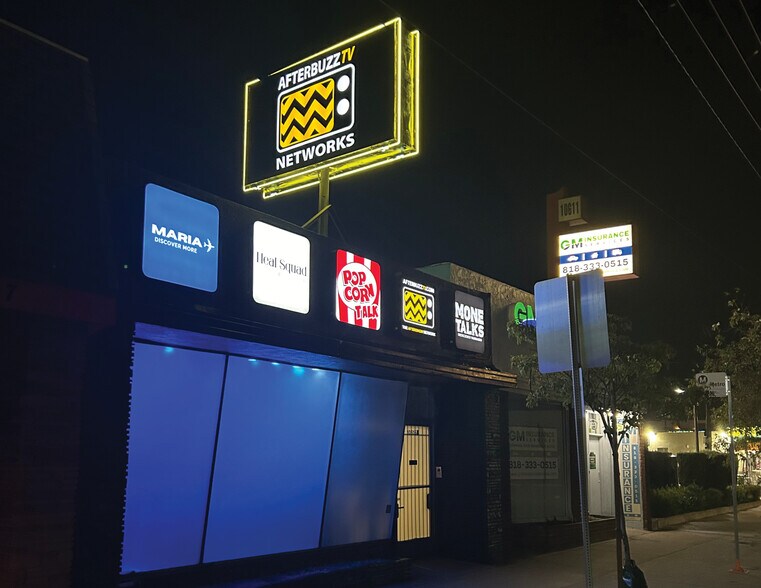 10615 Burbank Blvd, North Hollywood, CA à vendre - Photo de l’immeuble – Image 2 sur 5