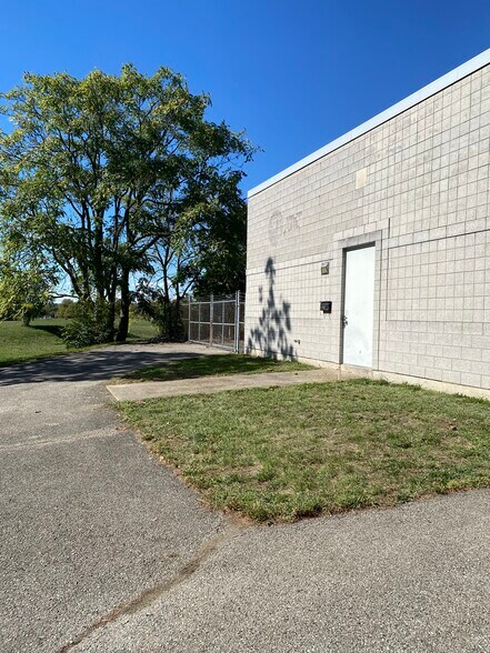 1321 Forest Ave, Middletown, OH à vendre - Photo de l’immeuble – Image 2 sur 16