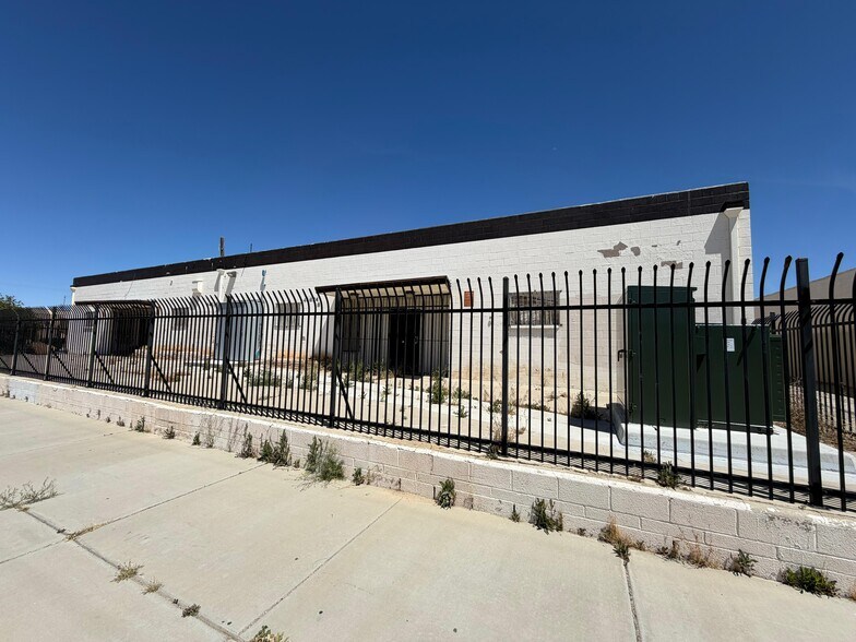 44824 Yucca Ave, Lancaster, CA à vendre - Photo de l’immeuble – Image 3 sur 8
