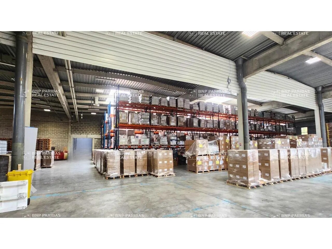 Local d'activités dans Croissy-Beaubourg à vendre Photo principale– Image 1 sur 1