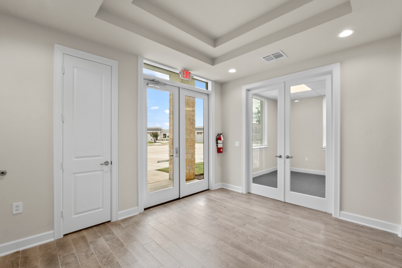 23410 Grand Reserve Dr, Katy, TX 77494 - Lot 1001 - - Photo intérieure - Image 1 of 9