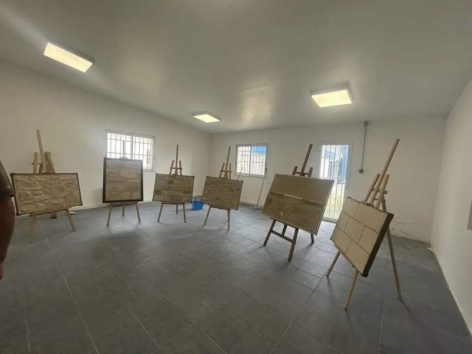 Bureau dans Graveson à louer Photo intérieure– Image 1 sur 7