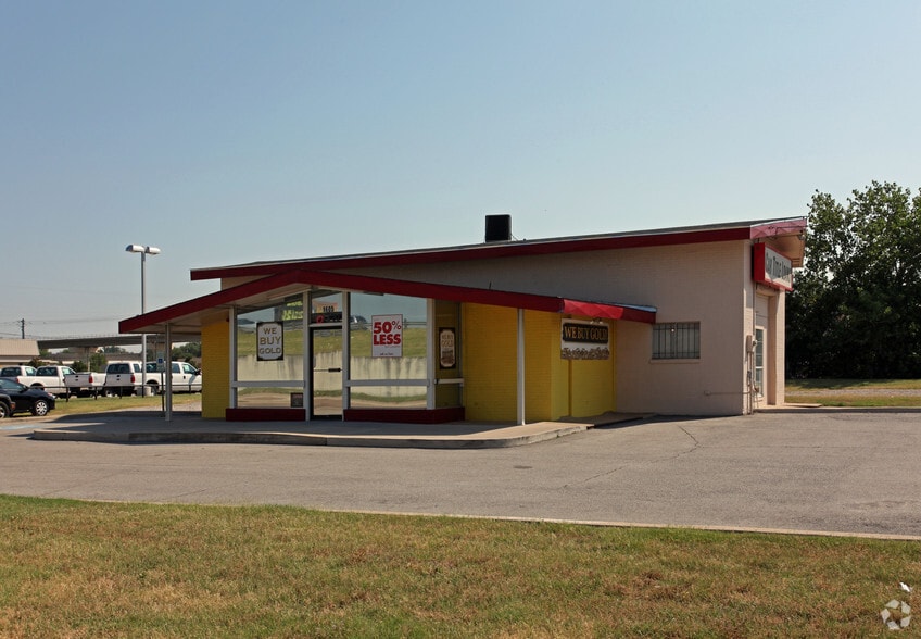 1605 S Interstate 35E, Carrollton, TX à louer - Photo principale – Image 1 sur 4