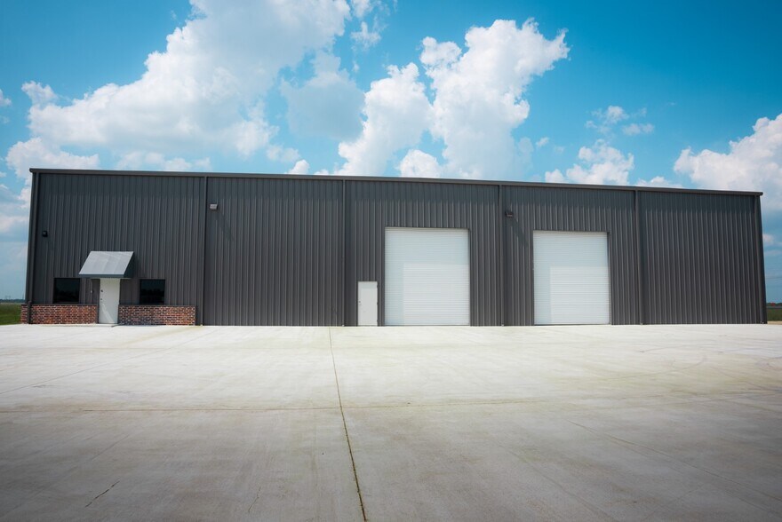 8490 Industrial Pky, Beaumont, TX à louer - Photo de l’immeuble – Image 2 sur 18
