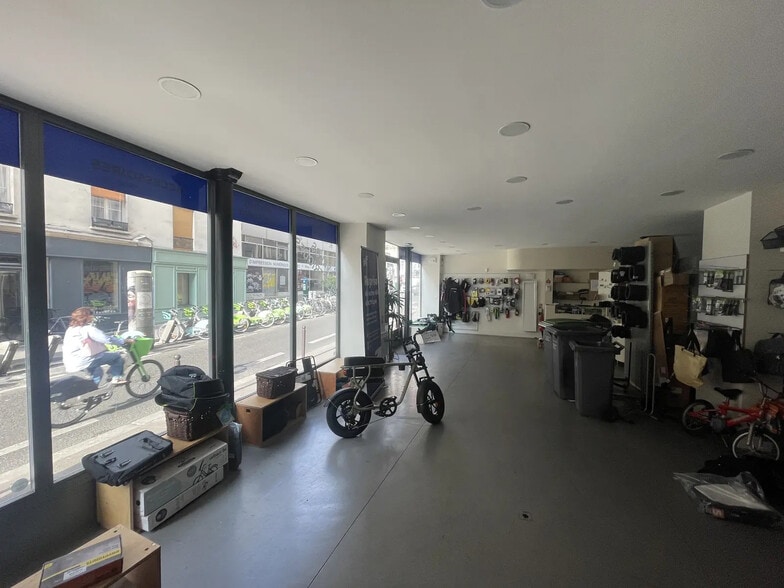 Local commercial dans Paris à louer - Photo de l’immeuble – Image 3 sur 5