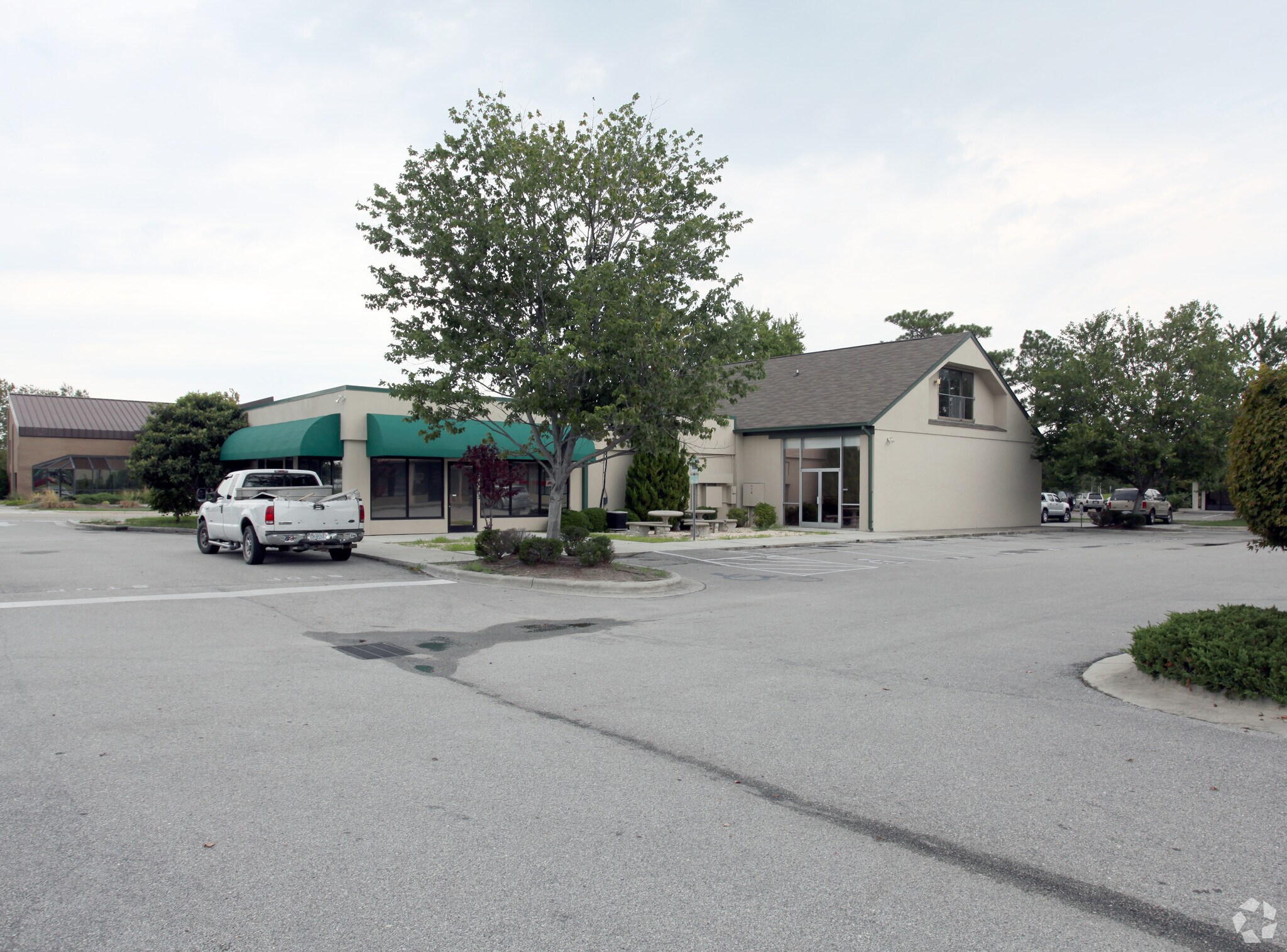 2541 S 17th St, Wilmington, NC à louer Photo principale– Image 1 sur 7