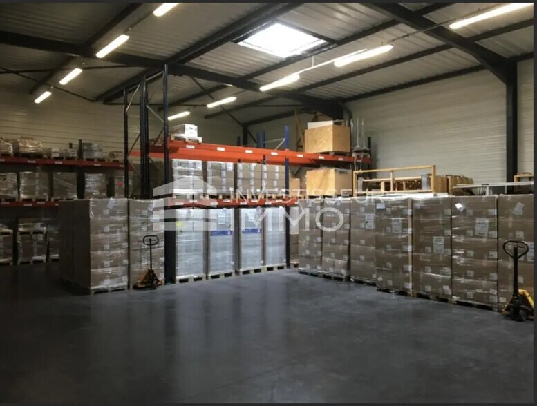 Local d’activités dans Bobigny à louer - Photo intérieure – Image 1 sur 3