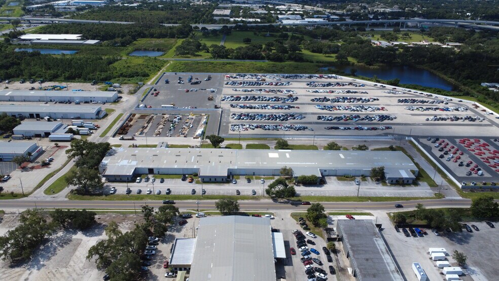 5200-5220 126th Ave N, Clearwater, FL à louer - Photo de l’immeuble – Image 2 sur 9