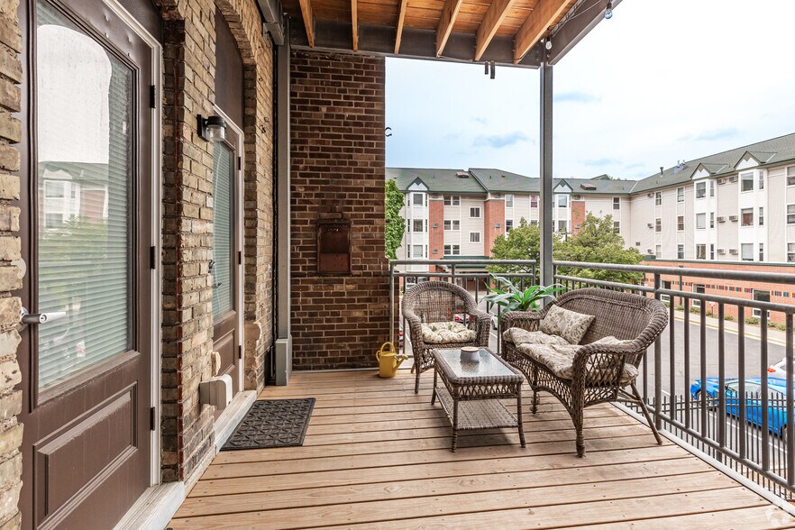 1506 Laurel Ave, Minneapolis, MN à vendre - Photo de l’immeuble – Image 2 sur 7