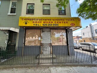 Plus de détails pour 676 Onderdonk Ave, Ridgewood, NY - Local commercial à louer