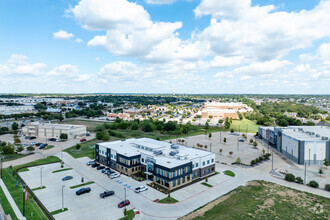 8376 Davis Blvd, North Richland Hills, TX - VUE AÉRIENNE  vue de carte - Image1