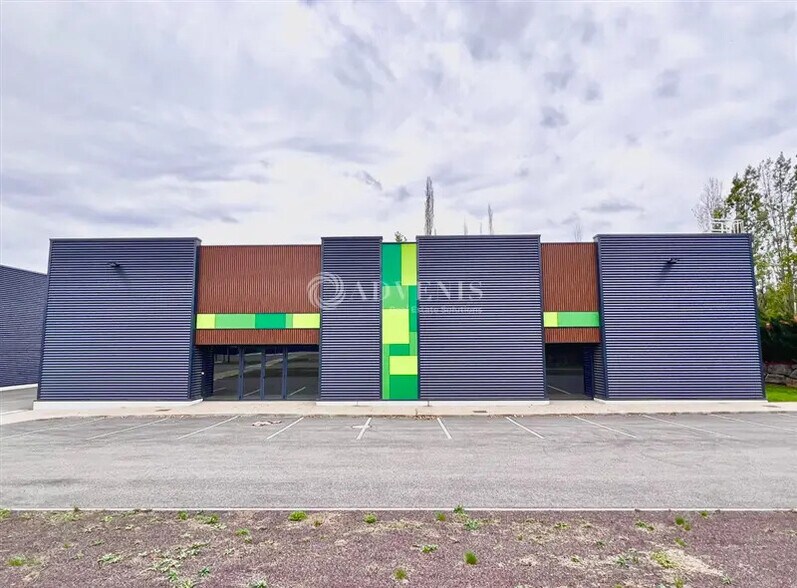 Local commercial dans Anse à vendre - Photo de l’immeuble – Image 1 sur 7