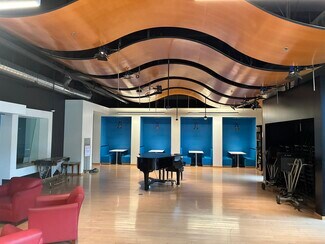 Plus de détails pour 3220 Winona Ave, Burbank, CA - Bureau à louer