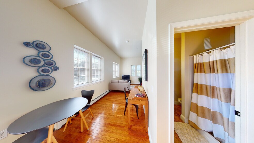 1841 N 3rd St, Harrisburg, PA à vendre - Numérisation 3D Matterport – Image 2 sur 25