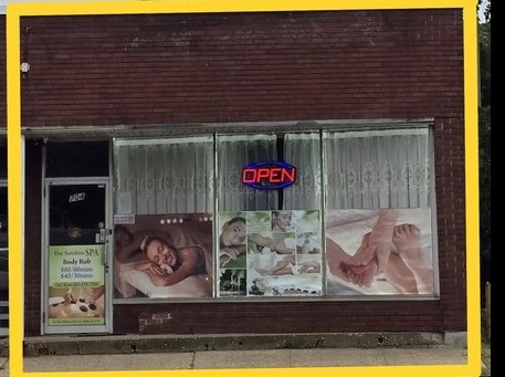 702-704 Walt Whitman Rd, Melville, NY à louer - Photo de l’immeuble – Image 1 sur 4