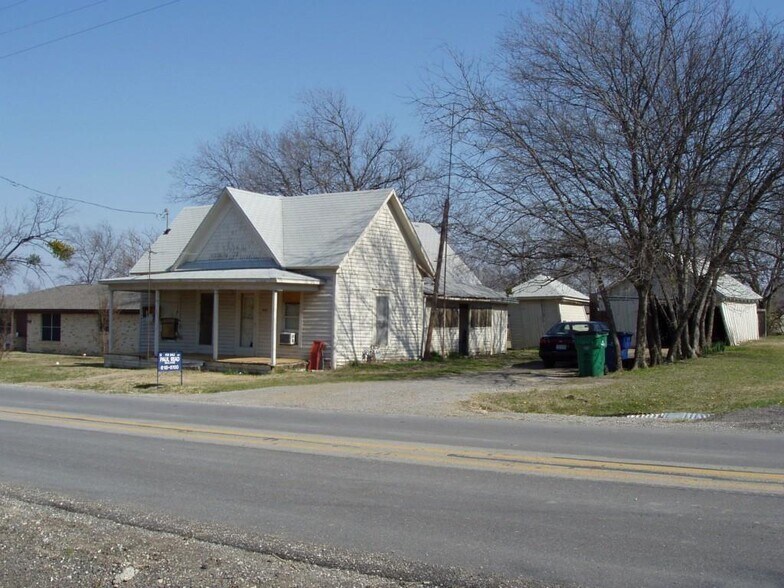 605 N Louisiana Dr, Celina, TX à vendre - Photo de l’immeuble – Image 2 sur 5