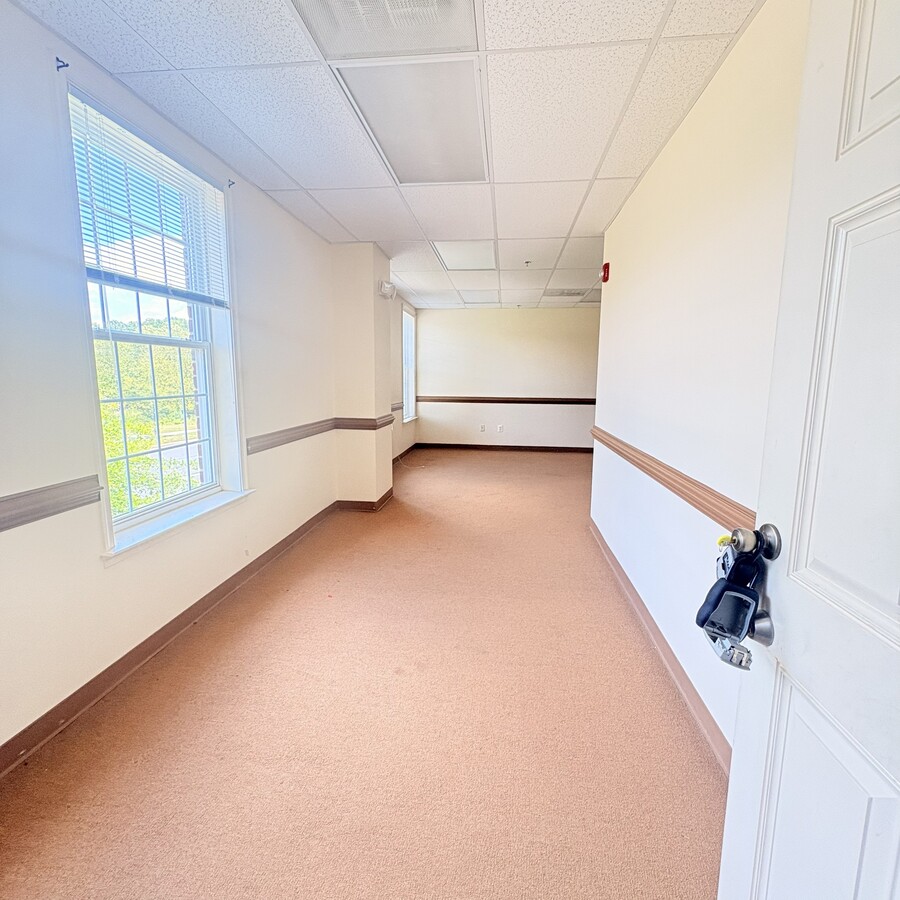 601 7th St, Laurel, MD 20707 - Lot 202 - - Photo intérieure - Image 1 of 9
