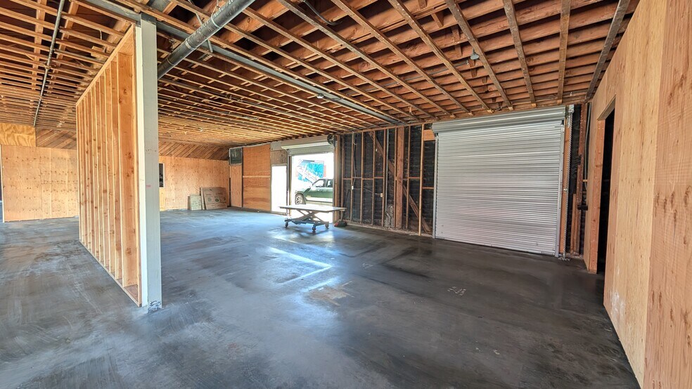 3318 W Jefferson Blvd, Los Angeles, CA à vendre - Photo de l’immeuble – Image 3 sur 11