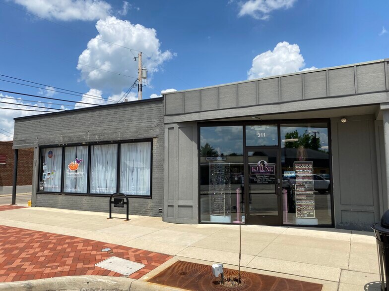 313 W Main St, Fairborn, OH à louer - Photo de l’immeuble – Image 2 sur 2