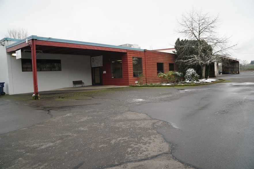 16700 S Highway 99W, Amity, OR à vendre - Photo principale – Image 1 sur 63