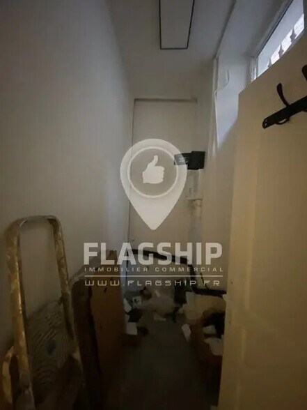 Local commercial dans Paris à louer - Photo de l’immeuble – Image 3 sur 6