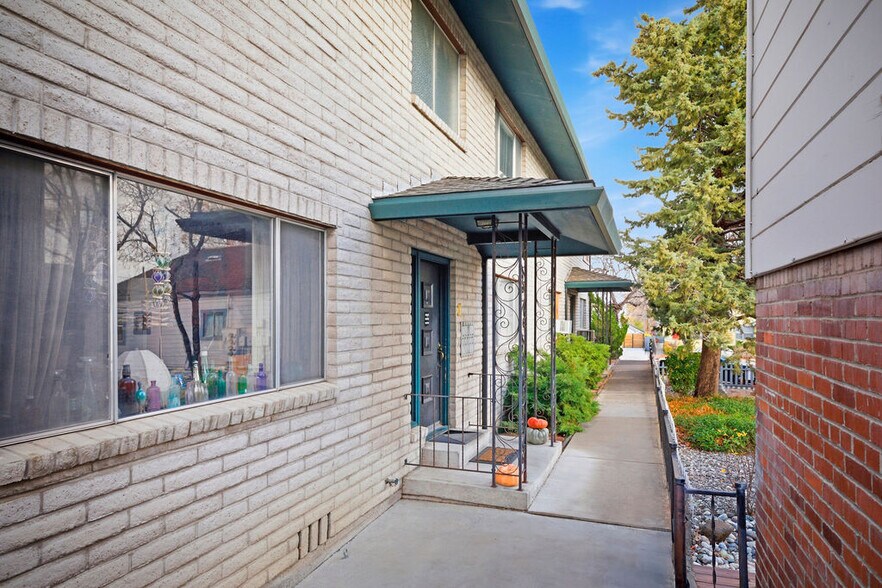 621 Humboldt St, Reno, NV à vendre - Photo de l’immeuble – Image 3 sur 26