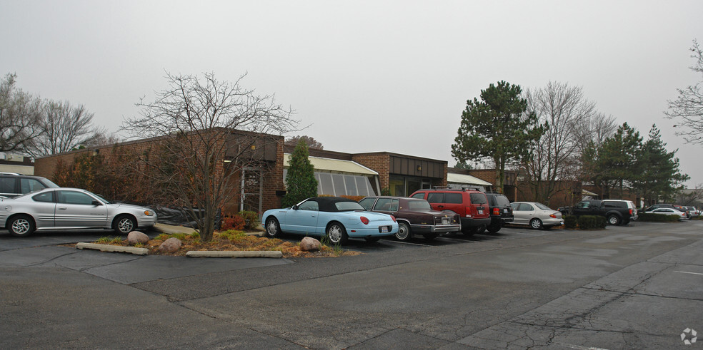51 Sherwood Ter, Lake Bluff, IL à vendre - Photo principale – Image 1 sur 7