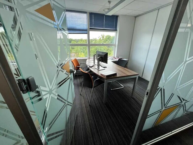 Bureau dans Rennes à louer - Photo de l’immeuble – Image 3 sur 8