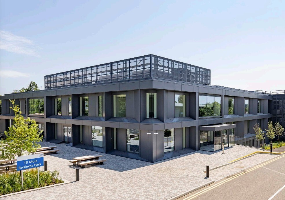 Station Rd, Leatherhead à vendre Photo principale– Image 1 sur 2