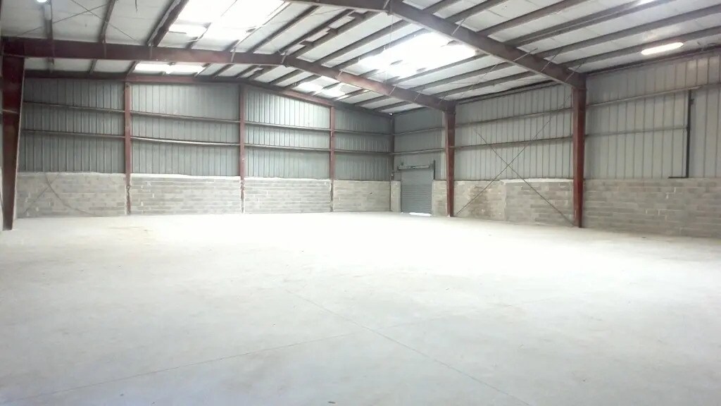 Local d’activités dans Aubagne à louer Photo intérieure– Image 1 sur 9