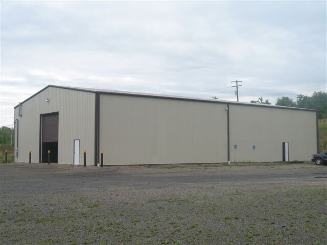 Northpointe Drive/Pointe Plaza - 30 AC portefeuille de 4 biens à vendre sur LoopNet.fr Photo principale– Image 1 sur 39