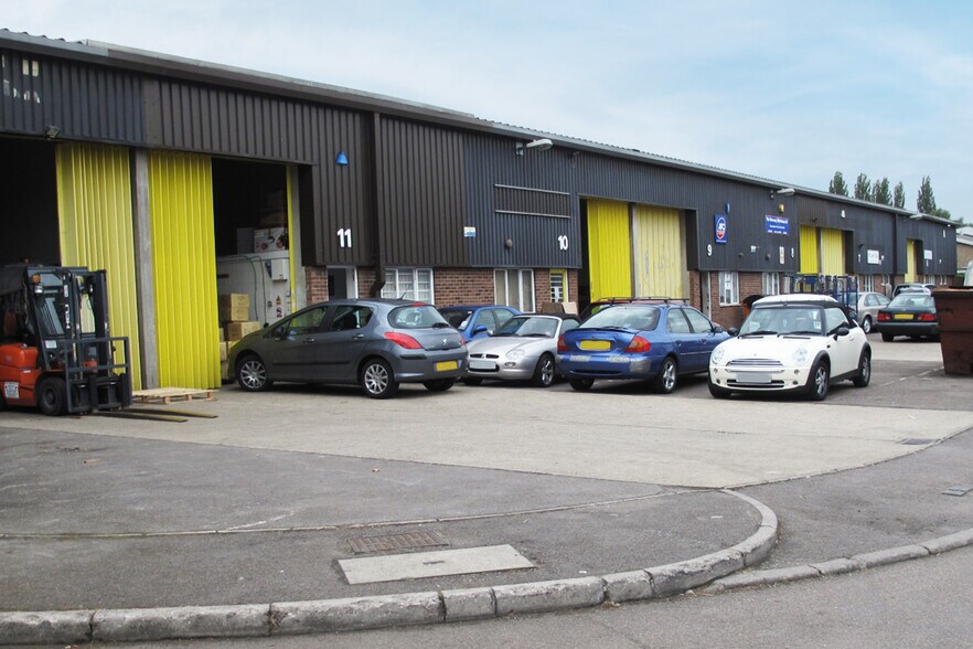 River Way, Harlow à louer - Photo de l’immeuble – Image 3 sur 4
