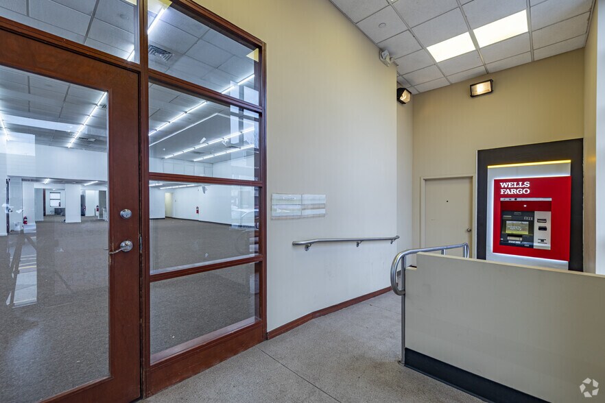 201 N Wood Ave, Linden, NJ à louer - Photo intérieure – Image 3 sur 5
