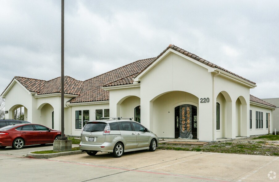 220 E Medical Center Blvd, Webster, TX à vendre - Photo de l’immeuble – Image 1 sur 4