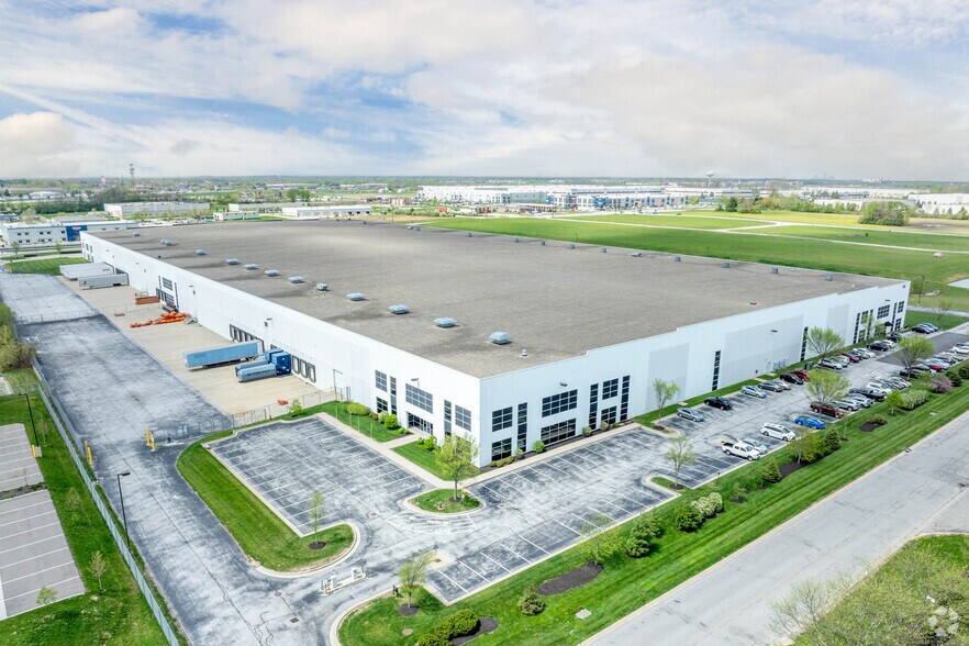 650 Commerce Parkway East Dr, Greenwood, IN à louer - Aérien – Image 3 sur 8