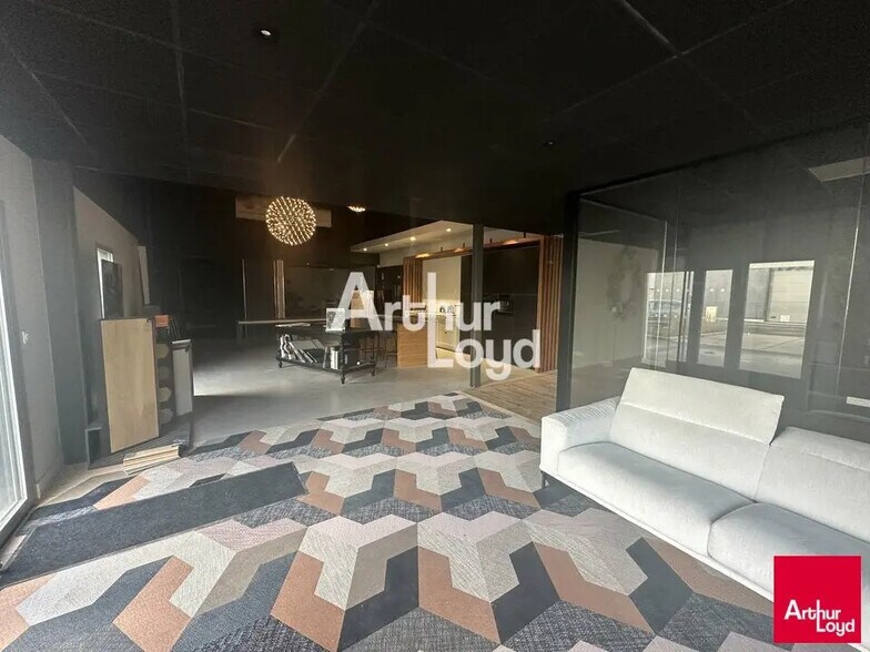 Local d'activités dans Rennes à vendre - Photo de l’immeuble – Image 3 sur 6