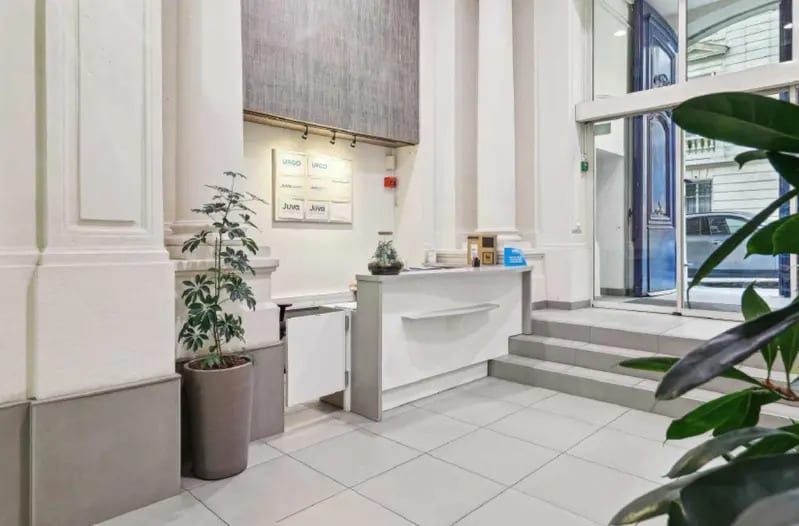 8 Rue Christophe Colomb, Paris à louer - Hall d’entrée – Image 2 sur 19