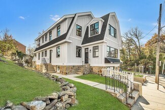 Plus de détails pour 200 Main St, Eastchester, NY - Logement à vendre