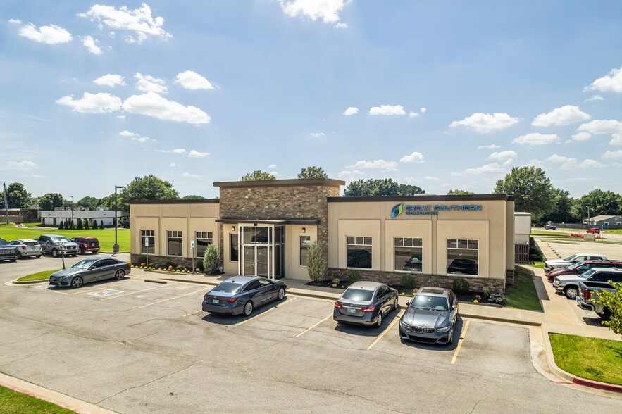 1013 W Ithica St, Broken Arrow, OK à vendre - Photo de l’immeuble – Image 1 sur 5