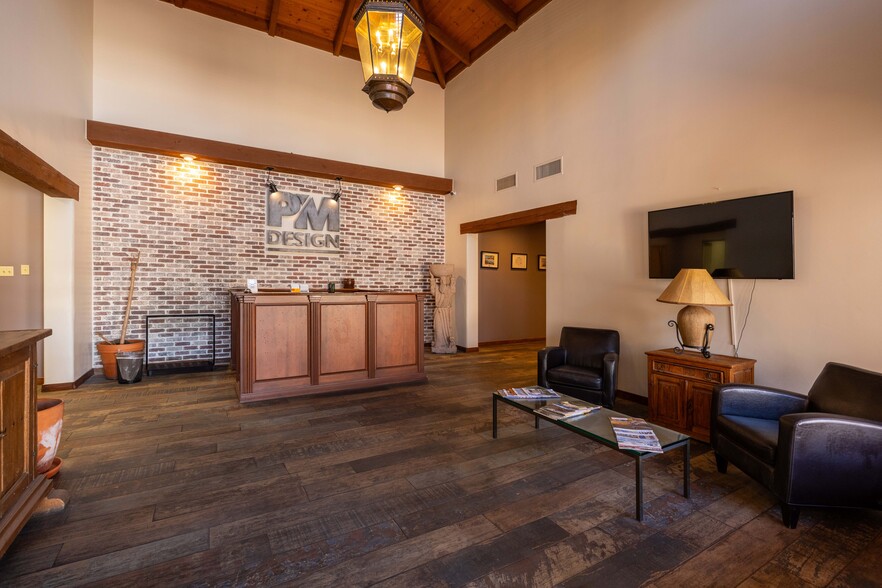 76 E Mitchell Dr, Phoenix, AZ à vendre - Photo intérieure – Image 2 sur 6