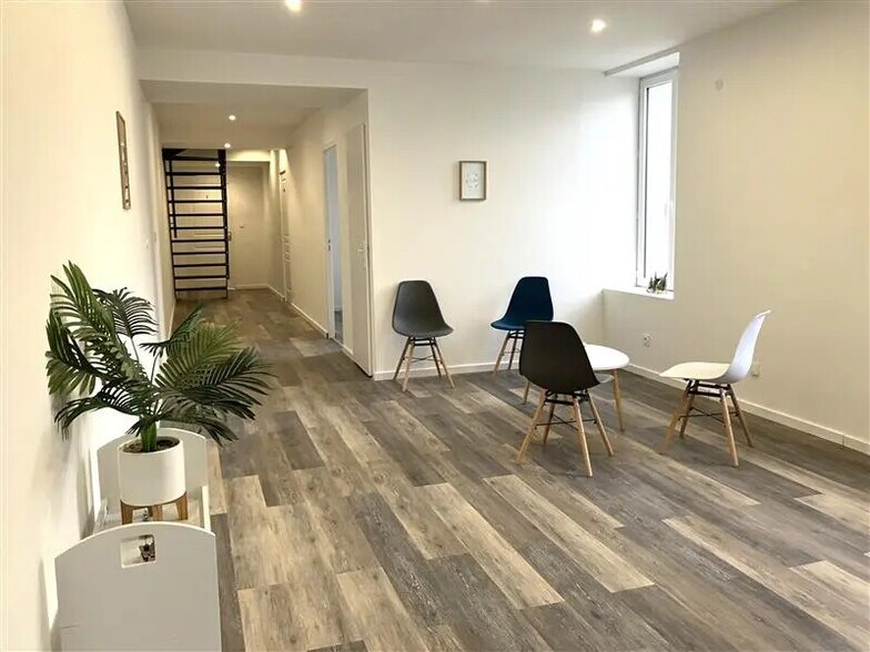 Bureau dans Saint-Florent-sur-Cher à louer - Photo intérieure – Image 2 sur 3