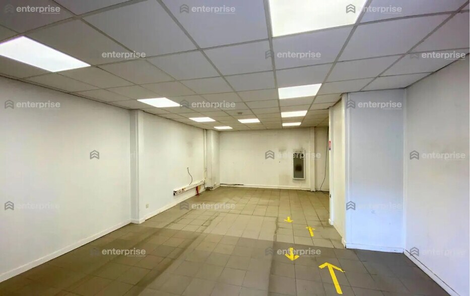 Local d’activités dans Creil à louer - Photo intérieure – Image 3 sur 5