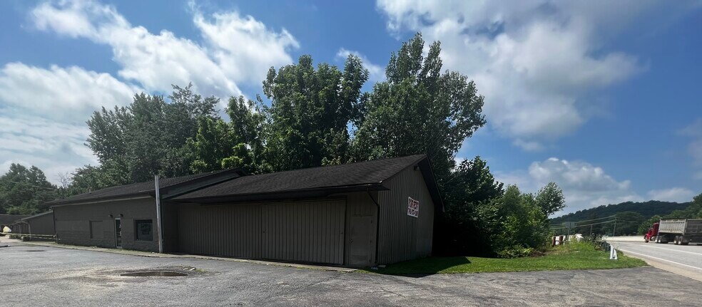 16063 State Route 33, Nelsonville, OH à vendre - Photo de l’immeuble – Image 2 sur 2
