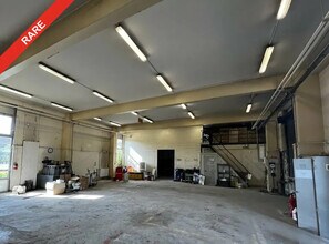 Local d'activités dans Creil à vendre Photo intérieure– Image 1 sur 3