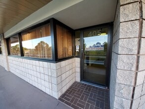 313-407 Interstate Blvd, Sarasota, FL à louer Photo de l’immeuble– Image 1 sur 9