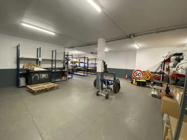 Industriel/Logistique dans Pierrefitte-sur-Seine à vendre - Photo intérieure – Image 2 sur 6