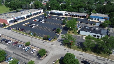 213-239 S Bolingbrook Dr, Bolingbrook, IL à louer Aérien– Image 2 sur 4