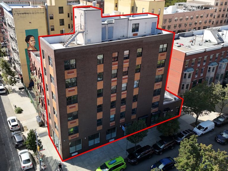 1674 Park Ave, New York, NY à vendre - Photo principale – Image 1 sur 19